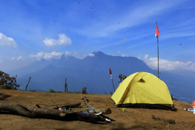 Trekking & Camp @Kencana